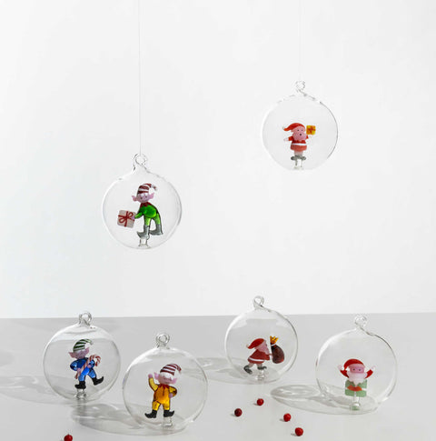 Christmas Tales Christmas Ball Santa With Yellow Gift by Ichendorf