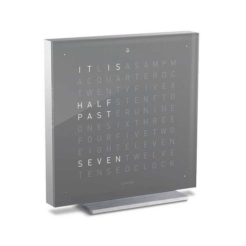 Earth 13.5 Early Grey - English by QlockTwo