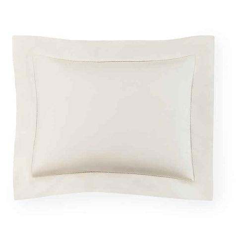 Giza 45 Percale Ivory Standard Pillow sham by Sferra
