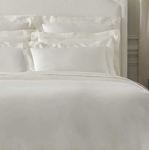 Giza 45 Sateen Ivory  by Sferra