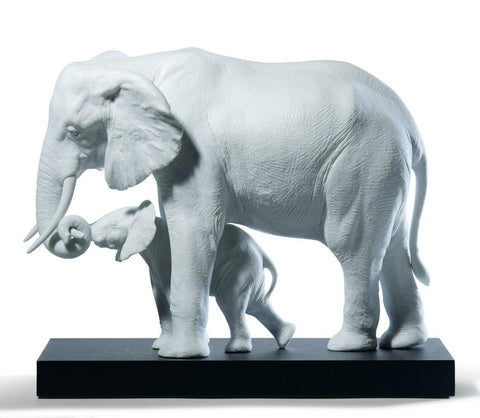 Leading The Way (White) by Lladro