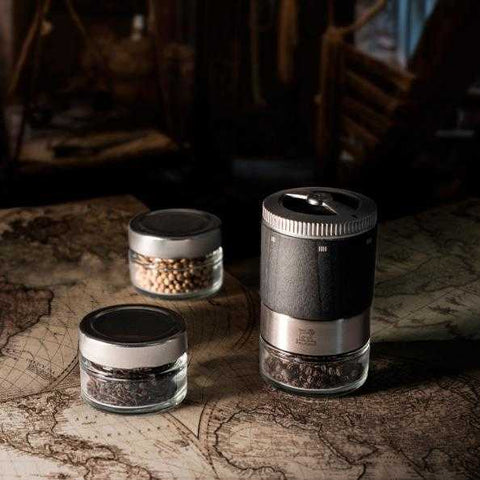 Maestro Pepper Bar, 3 Jars, 3 Pepper Varieties, 1 Erasable Marker, 1 Booklet by Peugeot