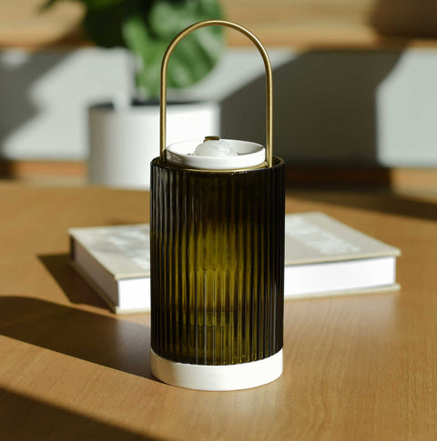 Promeneuse And Cameos  by Trudon